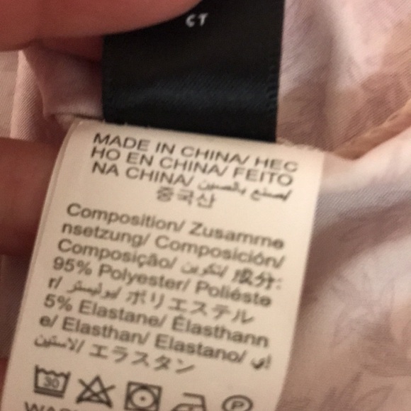 Bohemian Floral Embroidered Blouse Womens Medium Red Ivory Peasant Silky Top - Picture 6 of 9